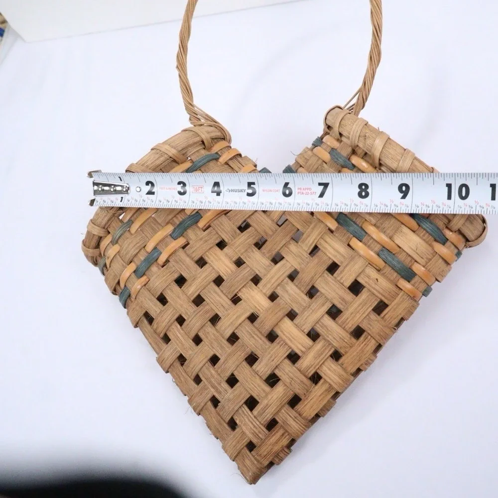 VTG Woven Wall Basket Heart Shape Hand Crafted Double Opening Cottage Core 80s